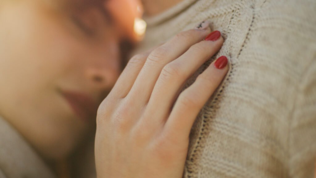 Wenn Liebe leise wird - was Beziehungen wirklich stark macht